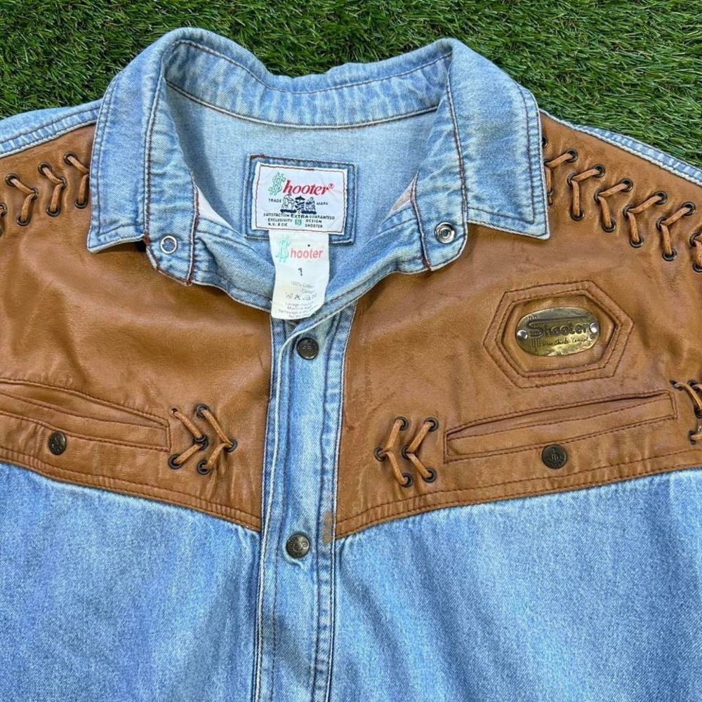 American Vintage Light Blue Denim Shirt with Tan Leather Yoke - Picture 3 of 8